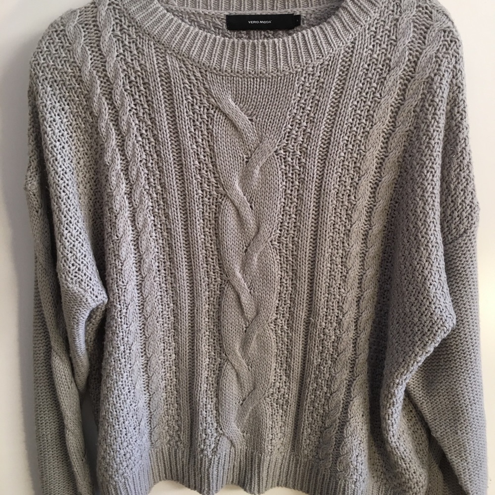 ❗️SOLD ❗️EURO Vero Moda Cable Knit Sweater - Picture 2 of 7